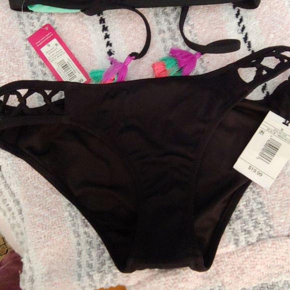 Swimming suit - Picture 3 of 4